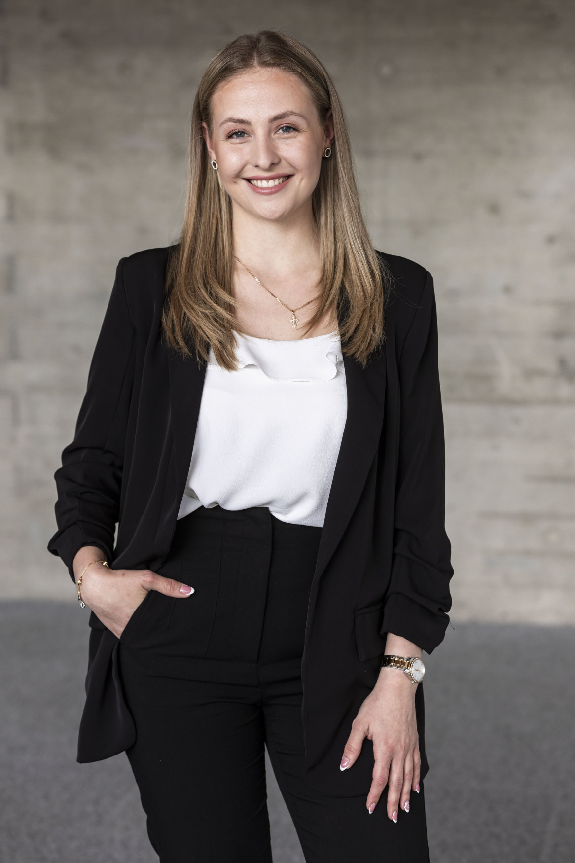 Julia Saks Rechtsanwaltsfachangestellte Kanzlei Augsburg